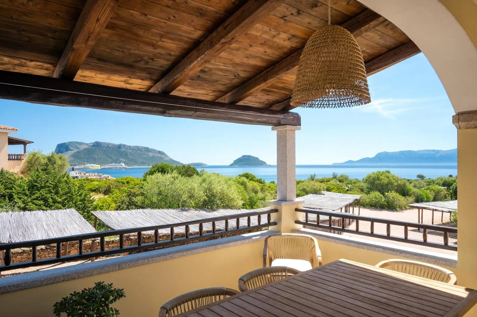 Apartman Spiaggia Bianca Pedra Rosa - Your House In Sardinia Golfo Aranci