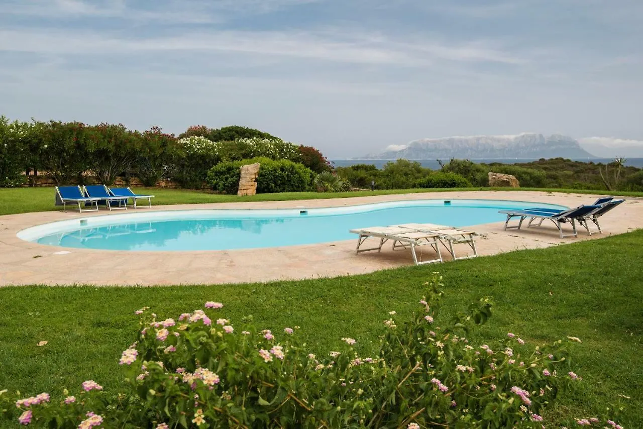 Apartman Spiaggia Bianca Pedra Rosa - Your House In Sardinia Golfo Aranci